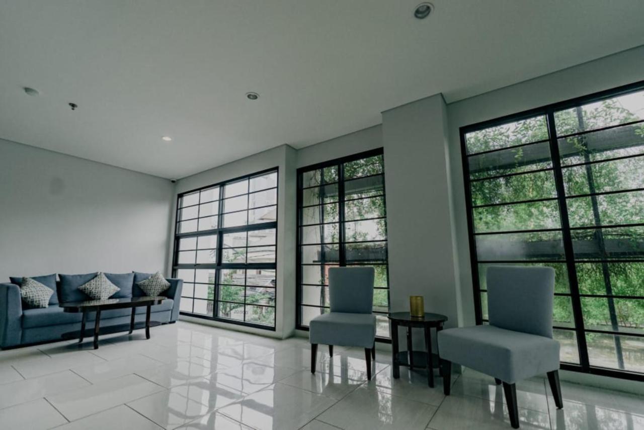 Mendjangan Residence Jakarta Exterior photo